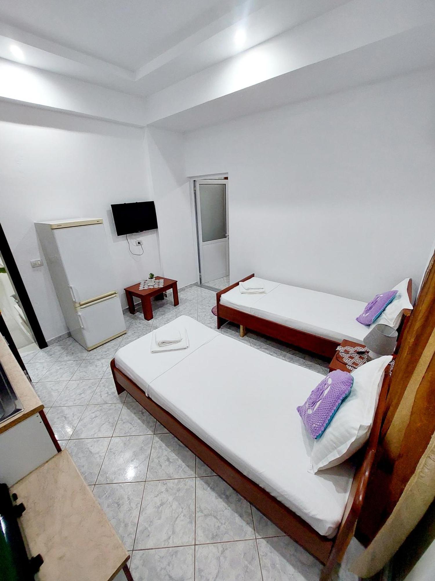 Makla Apartment Sarande Bilik gambar