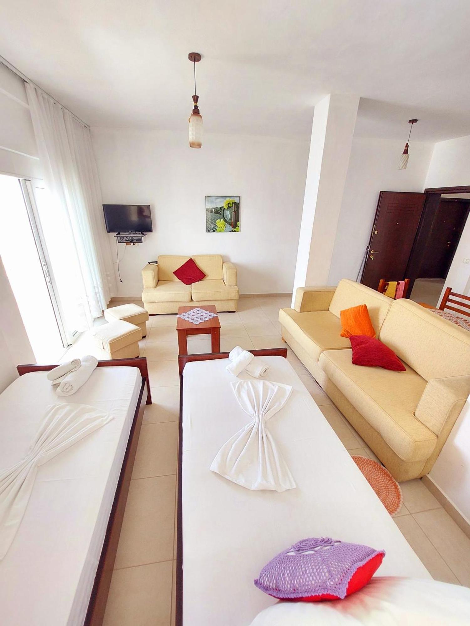 Makla Apartment Sarande Bilik gambar
