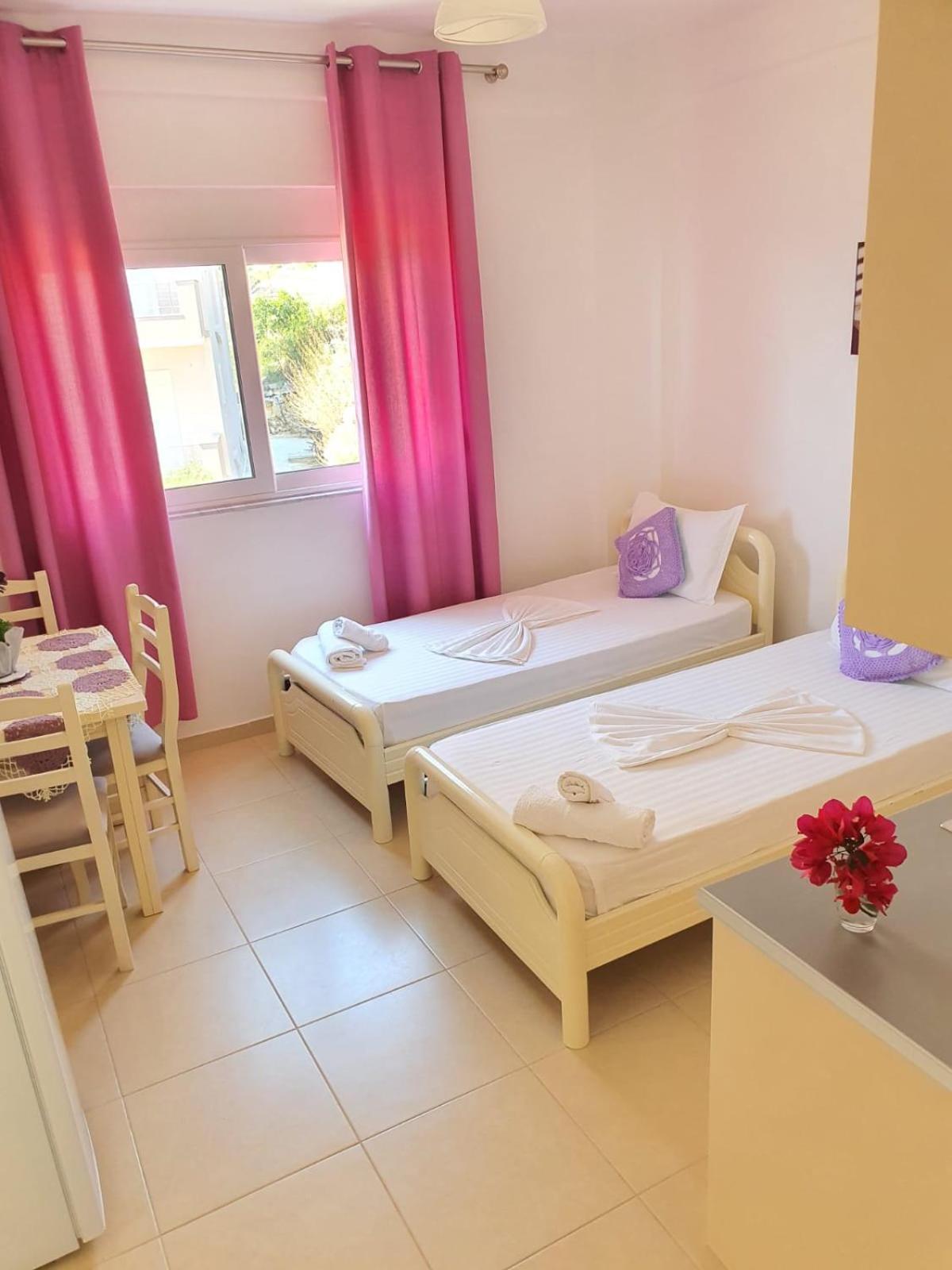 Makla Apartment Sarande Bilik gambar